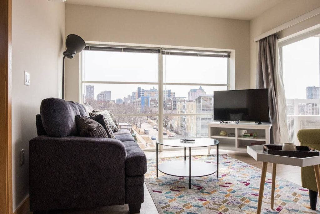 15 Best Airbnbs in Milwaukee, WI (2023 Edition)