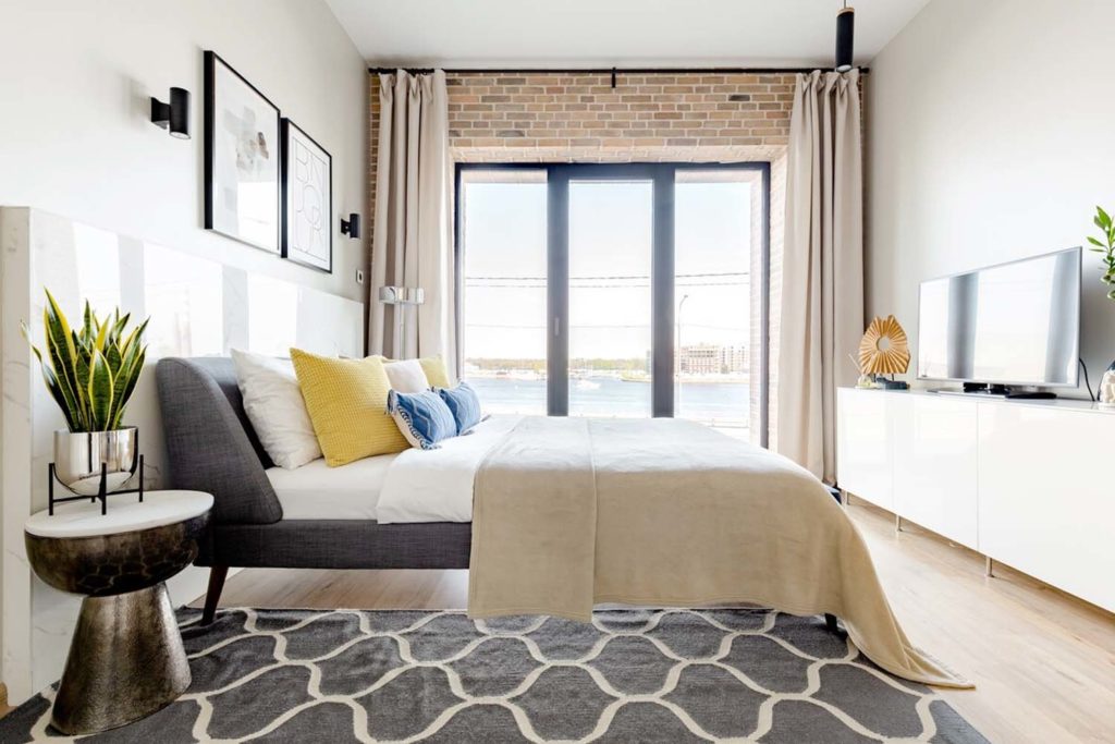 15 Best Airbnbs in St. Petersburg, Russia (2023 Edition)