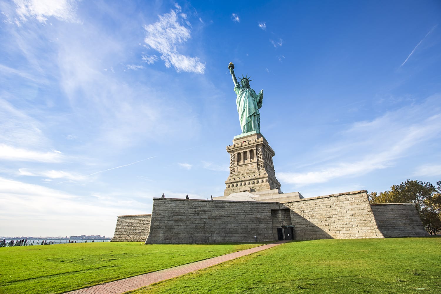 How to Buy Tickets to the Statue of Liberty & Ellis Island in 2023
