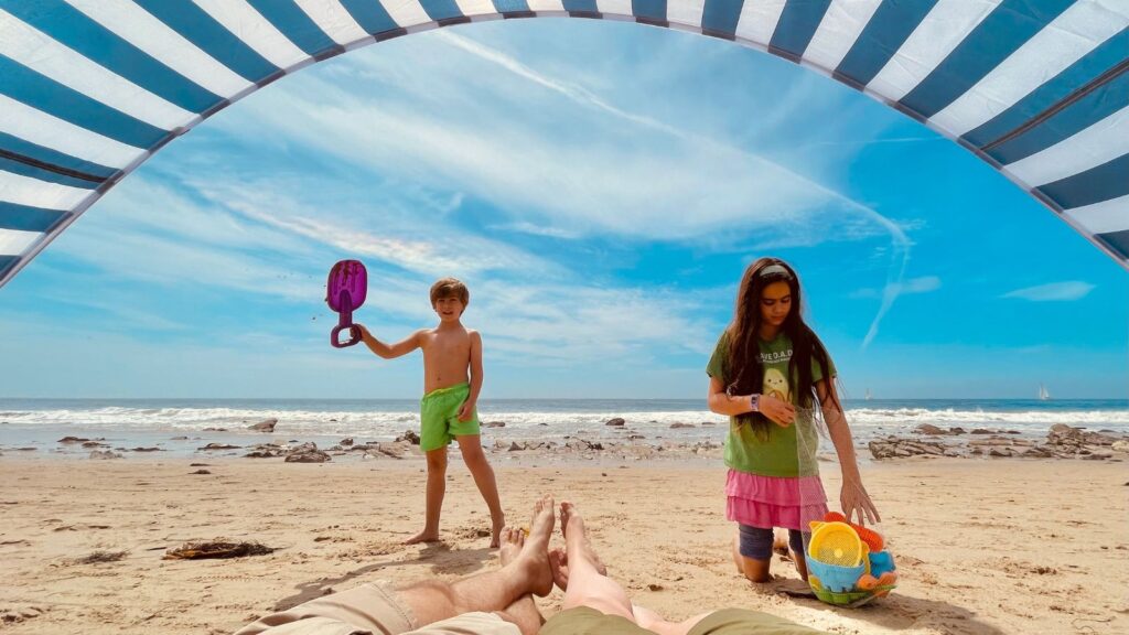 25 Beach Essentials and Complete Beach Packing List (2023)