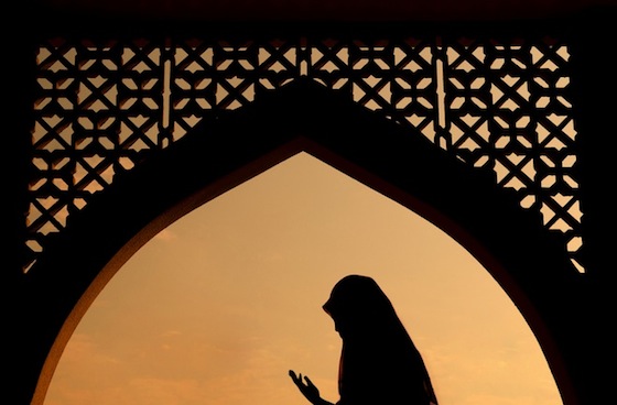 Menjadi Muslimah Tangguh yang Dirindukan Surga