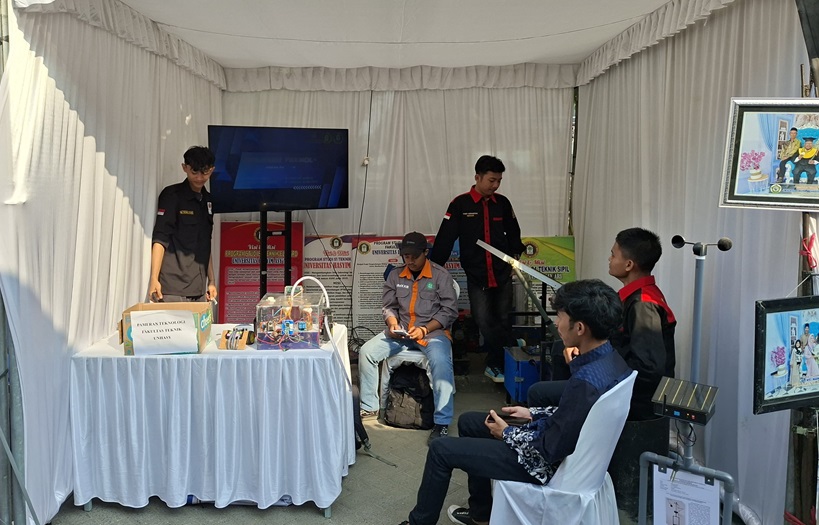 Pameran Teknologi Fakultas Teknik Meriahkan Wisuda Unhasy
