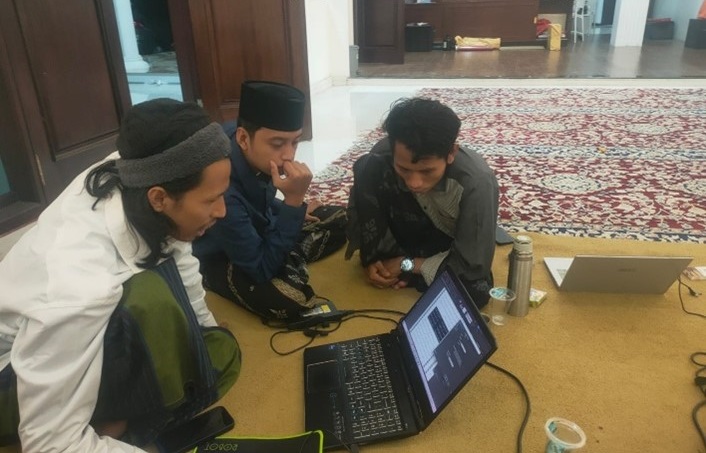 Tim Turats Tebuireng Gelar Studi Banding ke Nahdlatut Turats Madura