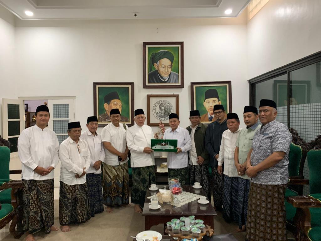 Jalin Sinergi, DKM Masjid KH. Hasyim Asy’ari Jakarta Silaturahmi ke Pesantren Tebuireng