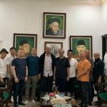 Suami Yenni Wahid, Dhohir Farisi Ziarah ke Makam Gus Dur