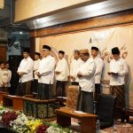 Ribuan Santri Peringati Maulid Nabi di Masjid Pesantren Tebuireng
