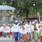 Genealogi Pesantren dan Warisan Kiai