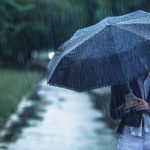 Puisi Musim Hujan | Tebuireng Online