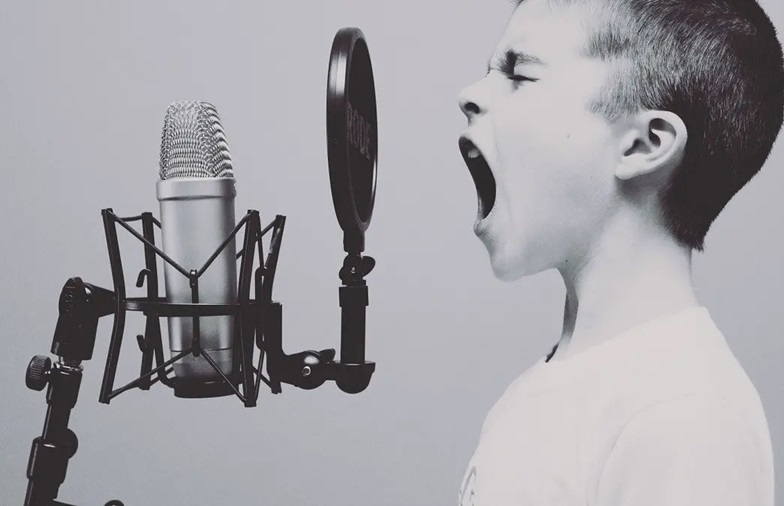 Mendengar Suara Sumbang | Tebuireng Online