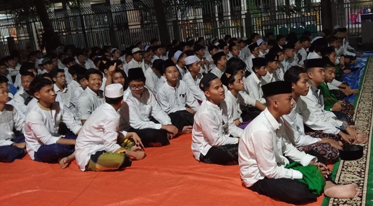 Pesan untuk Santri Kelas Akhir, Kiai Mukhtar: Lulus Husnul Khotimah