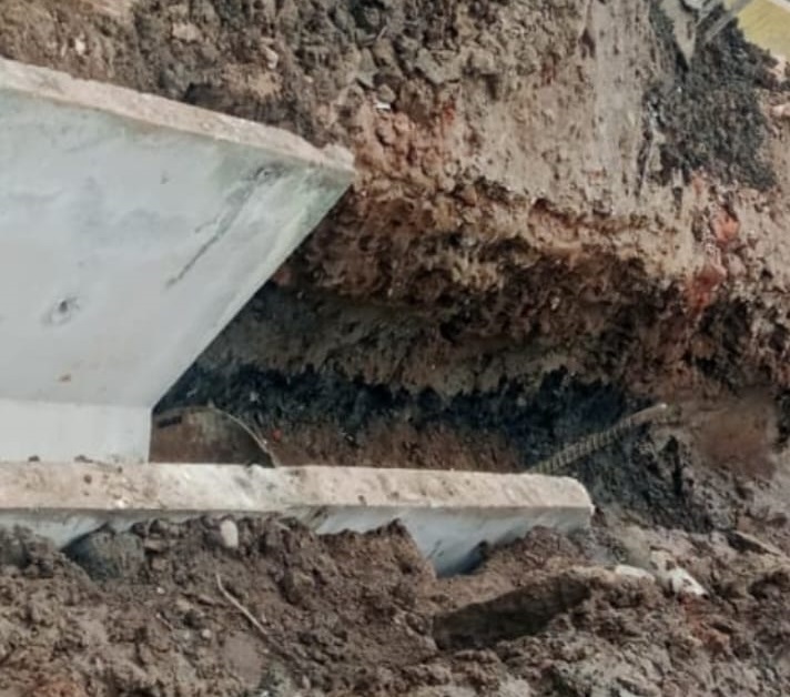 Proyek Saluran DPUTR Kabupaten Cirebon di Mundu Diduga Dikorupsi